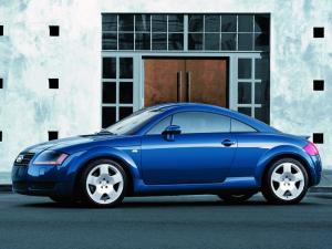 Audi TT Coupe 1998 года  (NA)